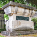 Tomb of La Fontaine